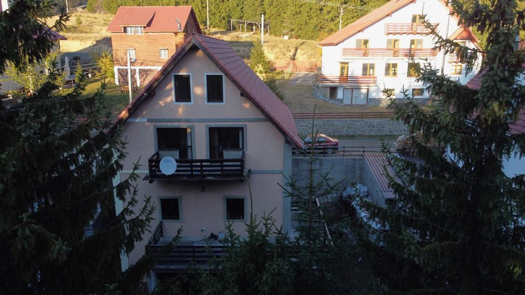 Pensiune de vânzare în stațiunea Păltiniș,Sibiu- Afacere la cheie