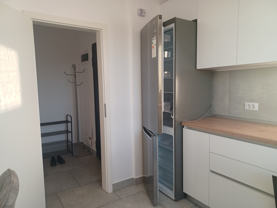 Apartament 3 camere de inchiriat