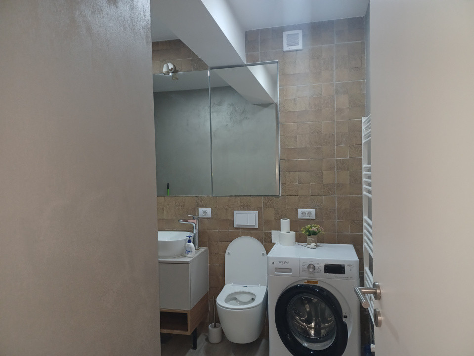 Apartament 3 camere de inchiriat