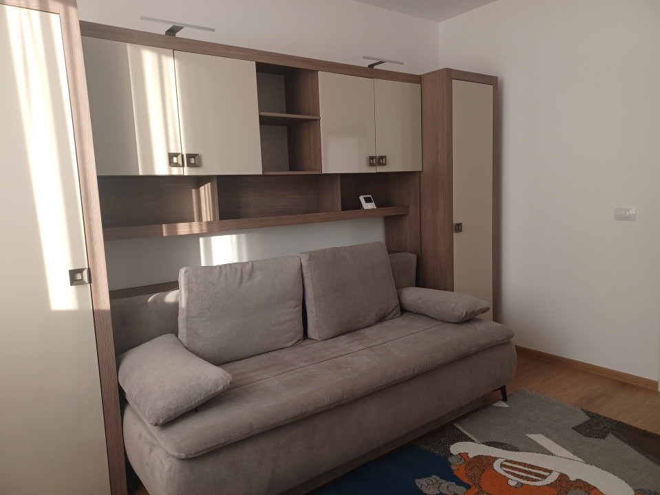 Apartament 3 camere de inchiriat