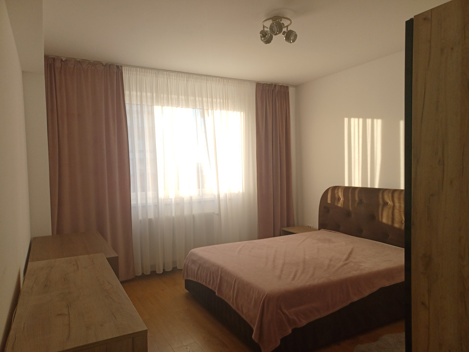 Apartament 3 camere de inchiriat