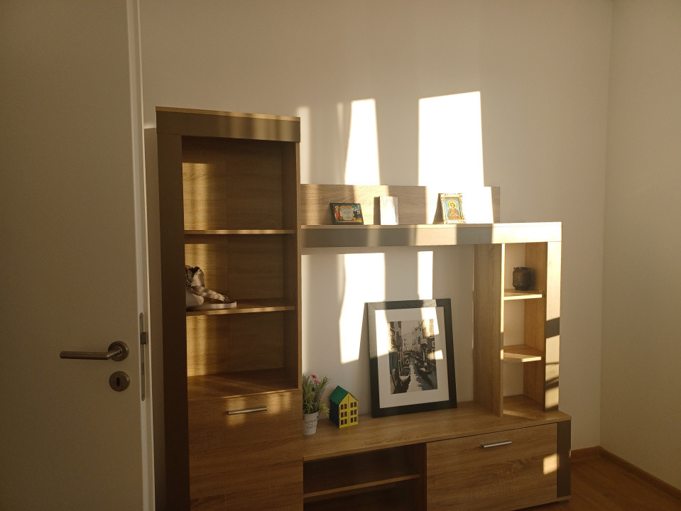 Apartament 3 camere de inchiriat