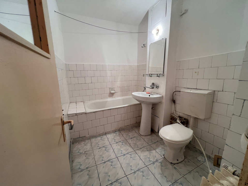 Apartament 2 camere, decomandat, 51,26 mp, cartier Craiovita noua