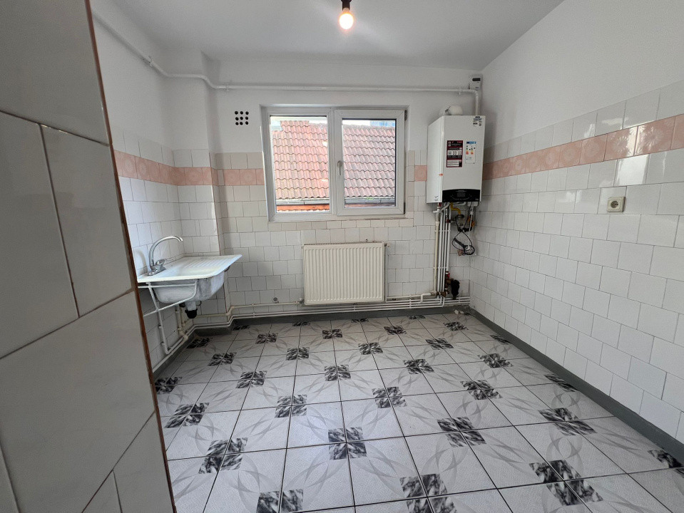 Apartament 2 camere, semidecomandat, 54,2 mp, cartier Rovine, zona Iruc