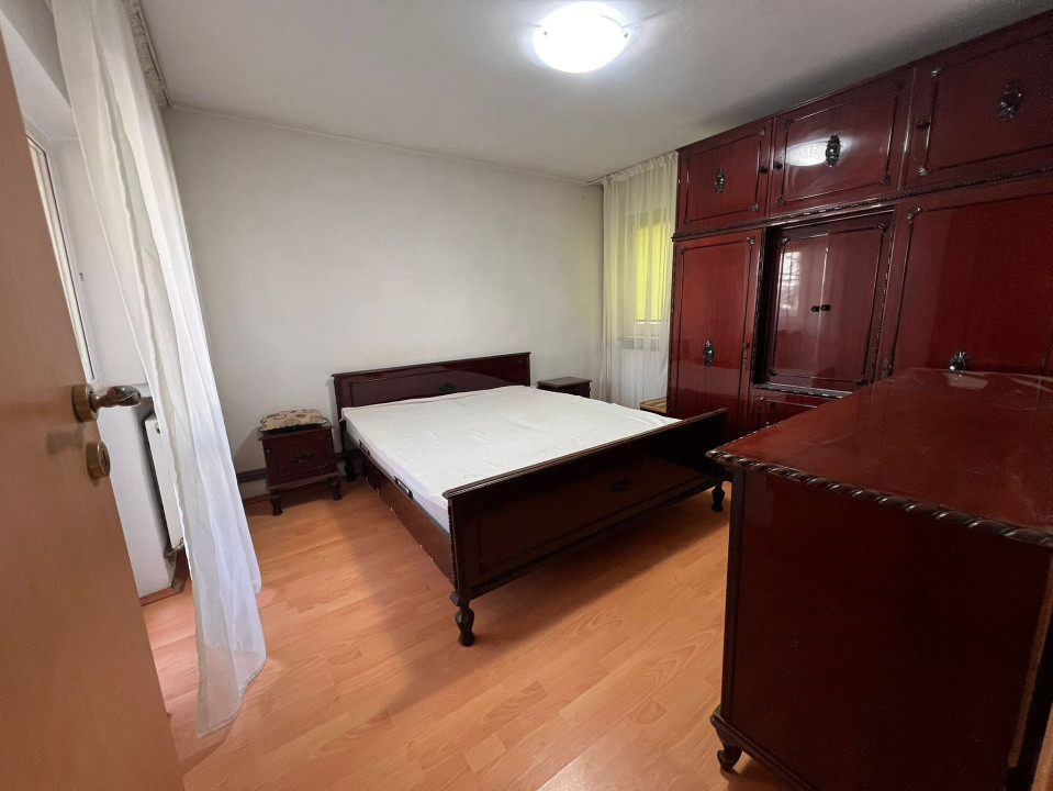 Apartament 3 camere, decomandat, 67.53mp, 1 Mai, zona Ciuperca