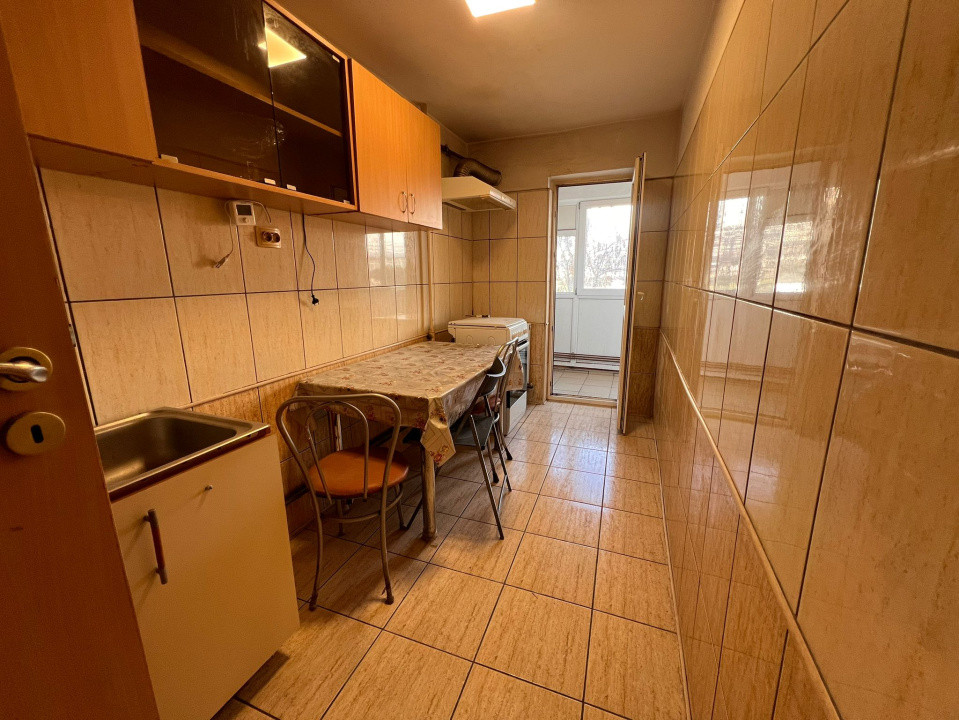 Apartament 3 camere, decomandat, 67.53mp, 1 Mai, zona Ciuperca
