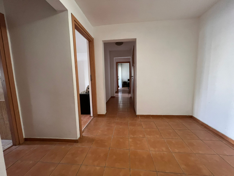Apartament 3 camere, decomandat, 67.53mp, 1 Mai, zona Ciuperca