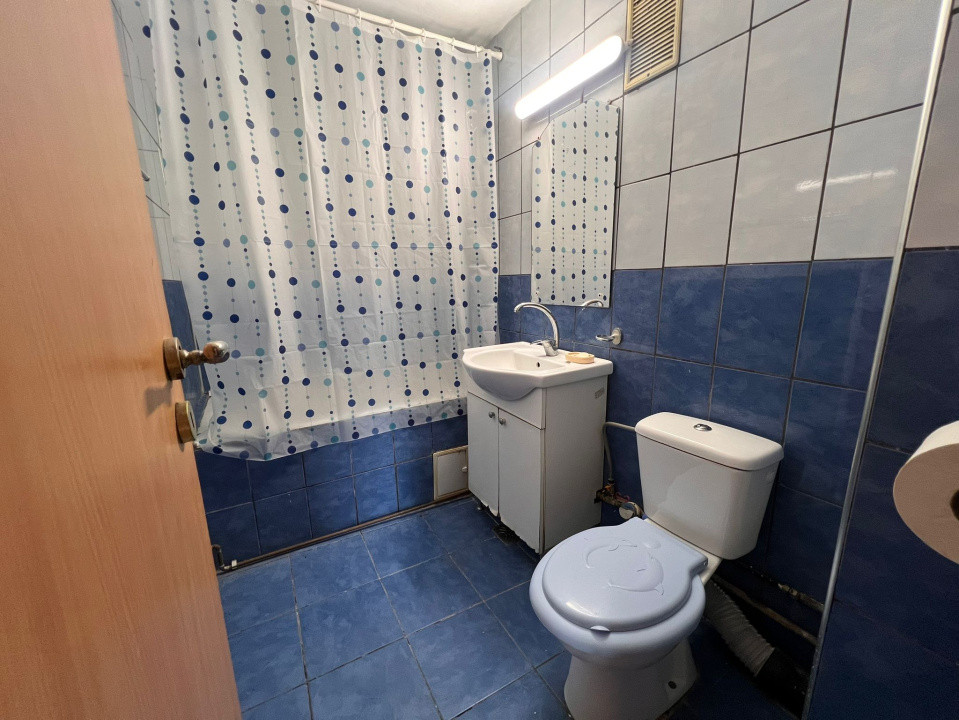 Apartament 3 camere, decomandat, 67.53mp, 1 Mai, zona Ciuperca