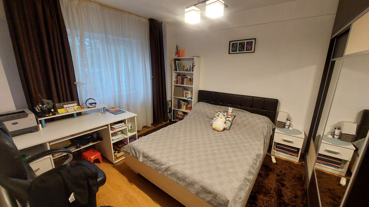 Apartament doua camere decomandat, etajul 2, Brazda zona Amaradia