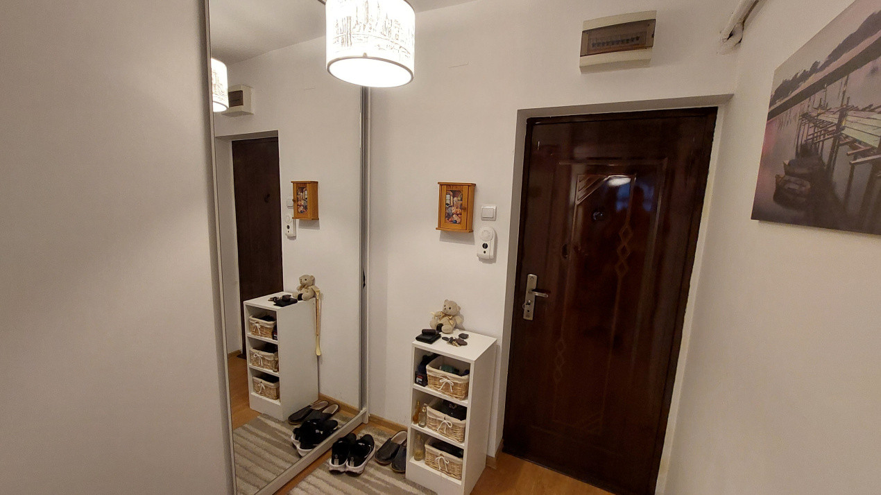 Apartament doua camere decomandat, etajul 2, Brazda zona Amaradia