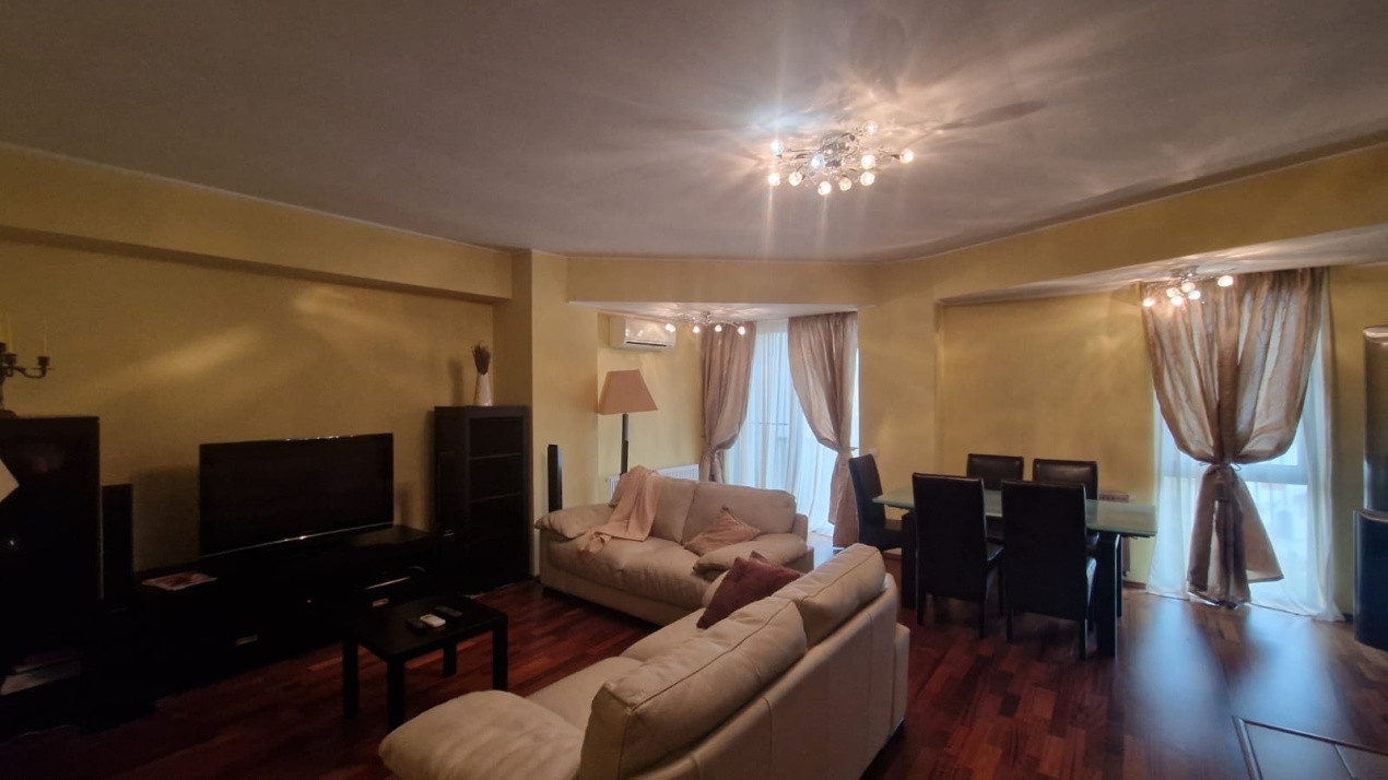 Apartament 4 camere, open space, 150mp, Central