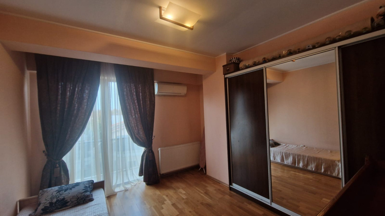 Apartament 4 camere, open space, 150mp, Central