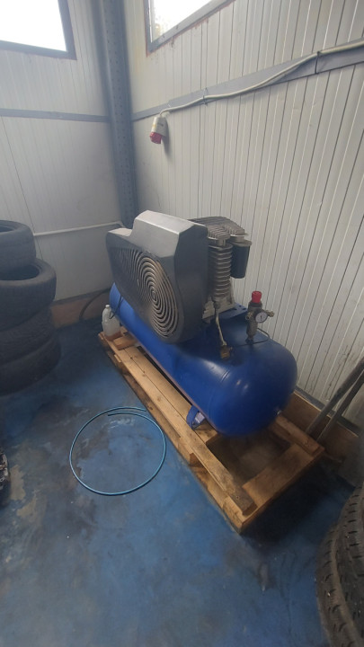 Inchiriere service auto Brașov