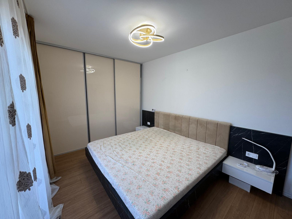 Închiriere apartament de lux cu 3 camere, 70 mp., Florești