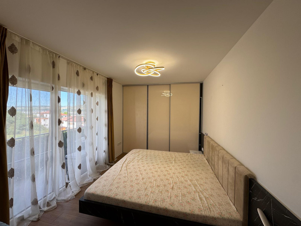 Închiriere apartament de lux cu 3 camere, 70 mp., Florești