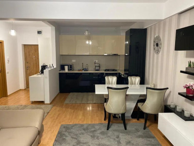 Închiriere apartament de lux cu 3 camere, 70 mp., Florești