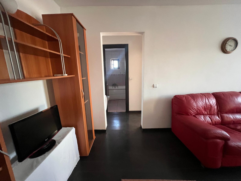 Apartament 3 camere, semidecomandat, 55.65 mp, Sarari