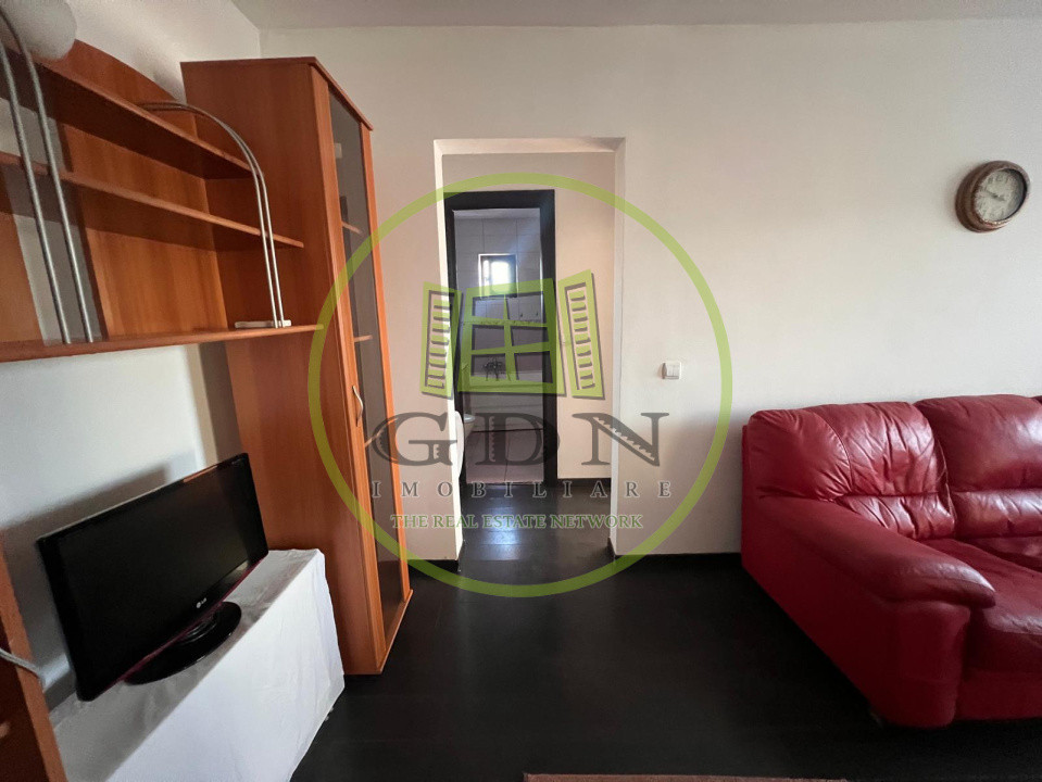 Apartament 3 camere, semidecomandat, 55.65 mp, Sarari