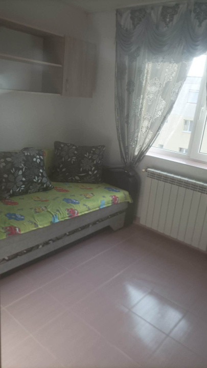 De vanzare apartament 3 camere, Fagaras 