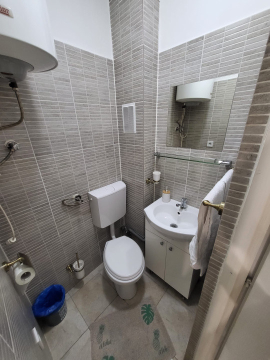 Garsoniera  suprafata utila 25mp, spre vanzare in Vasile Aaron 