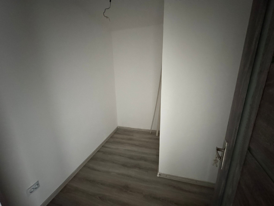 Casa, P+E, 5 camere, 131.2mp utili 400mp teren, Malu Mare, Preajba