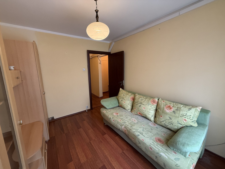 Apartament 4 camere decomandat, 82 mp , Valea Rosie, Zona Luceafarul