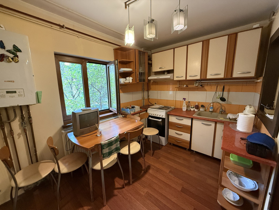 Apartament 4 camere decomandat, 82 mp , Valea Rosie, Zona Luceafarul