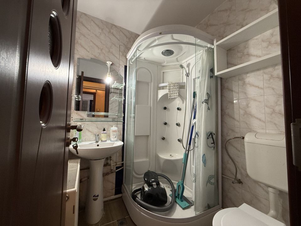 Apartament 4 camere decomandat, 82 mp , Valea Rosie, Zona Luceafarul