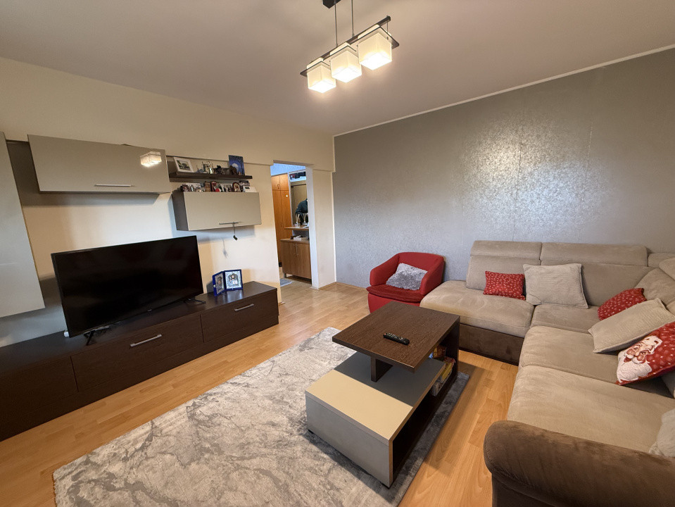 Apartament 3 camere, decomandat, 68 mp, Centru , Zona A. I. Cuza