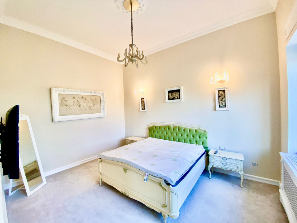 Apartament 2 camere ultracentral, mobilat, utilat, cu vedere spre malul Crișului