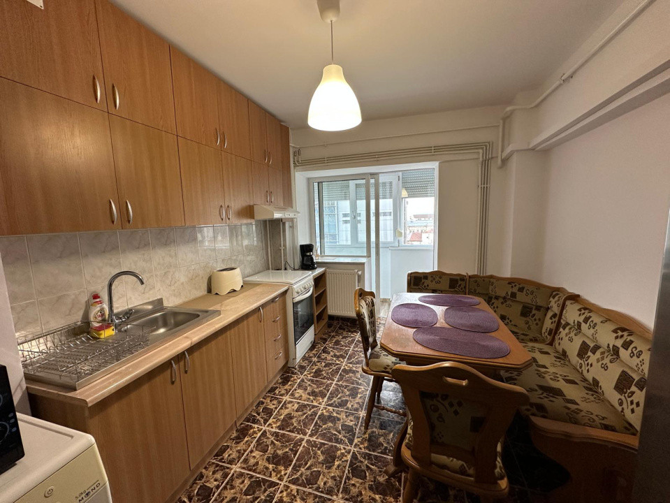 Apartament doua camere, 56mp, cartier Centru, zona Profi