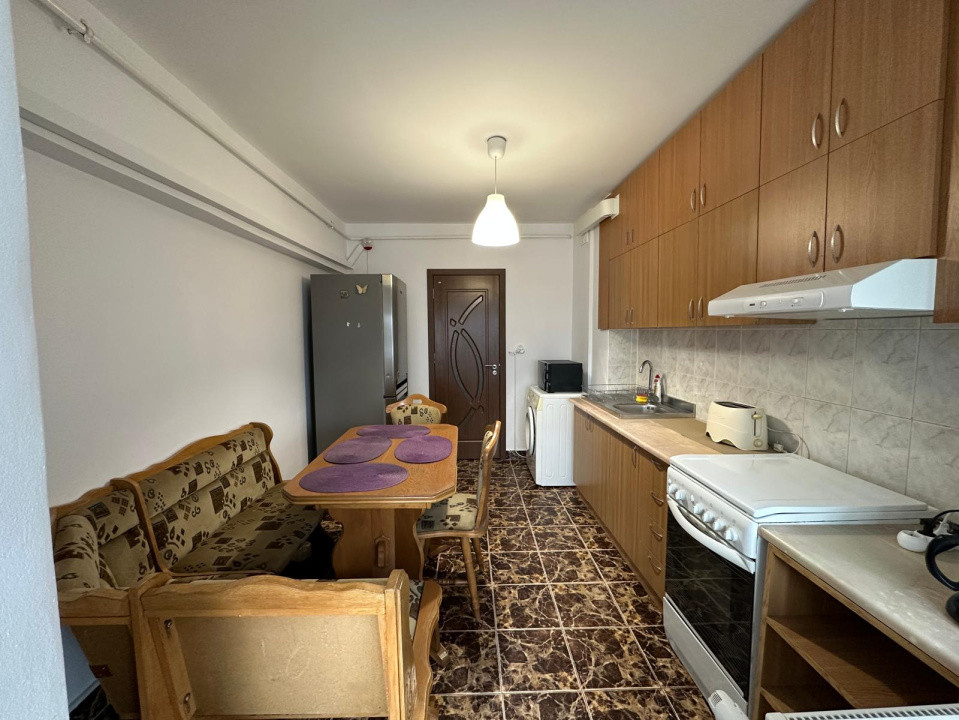 Apartament doua camere, 56mp, cartier Centru, zona Profi