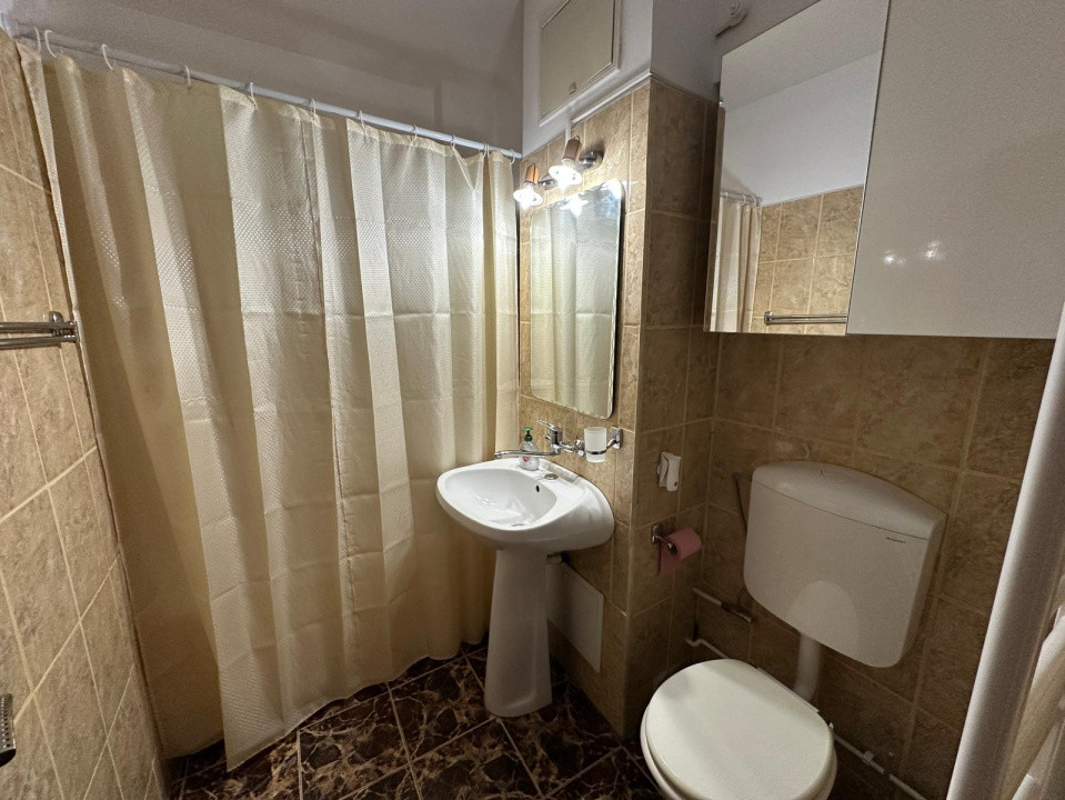 Apartament doua camere, 56mp, cartier Centru, zona Profi