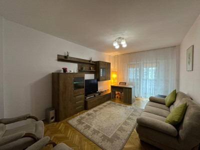 Apartament doua camere, 56mp, cartier Centru, zona Profi