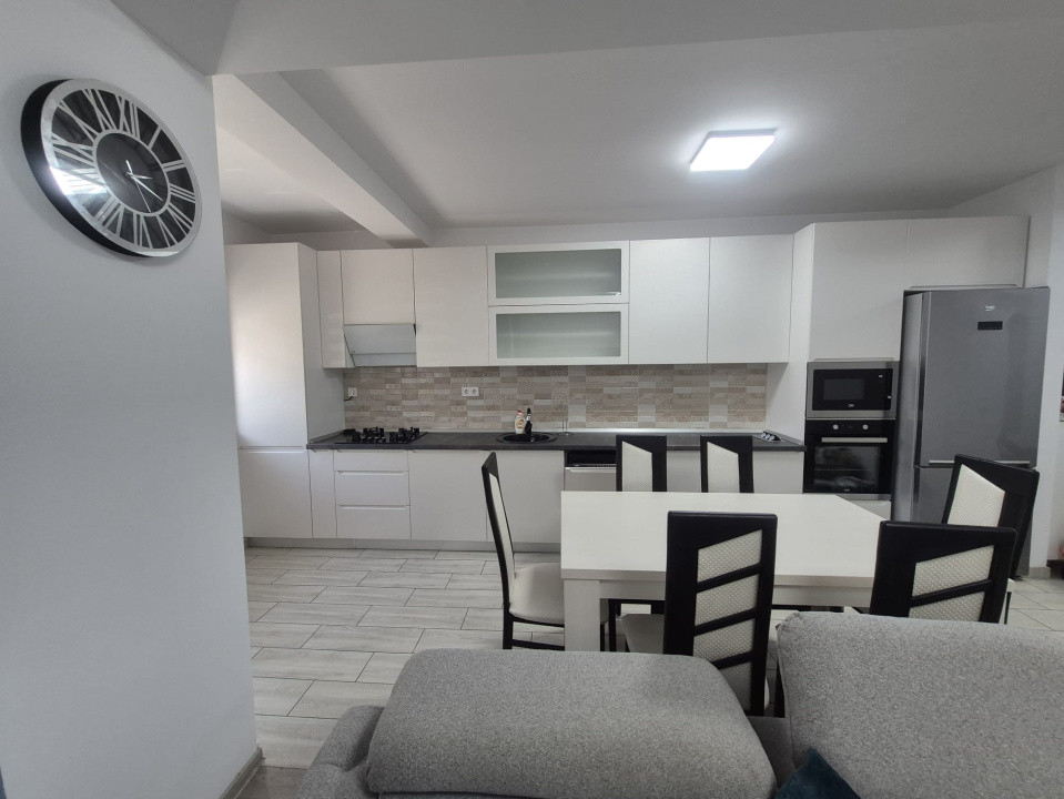Apartament de inchiriat 3 camere PRIMA INCHIRIERE | 72 mp | Selimbar 