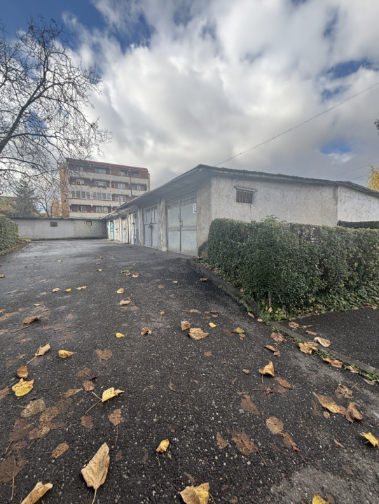 Apartament 4 camere de vanzare , zona Meda