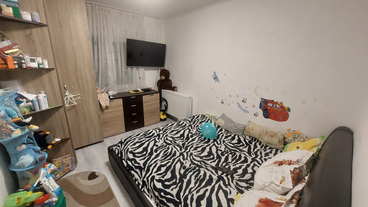 Apartament doua camere decomandat, etajul 1, Rovine zona Posta