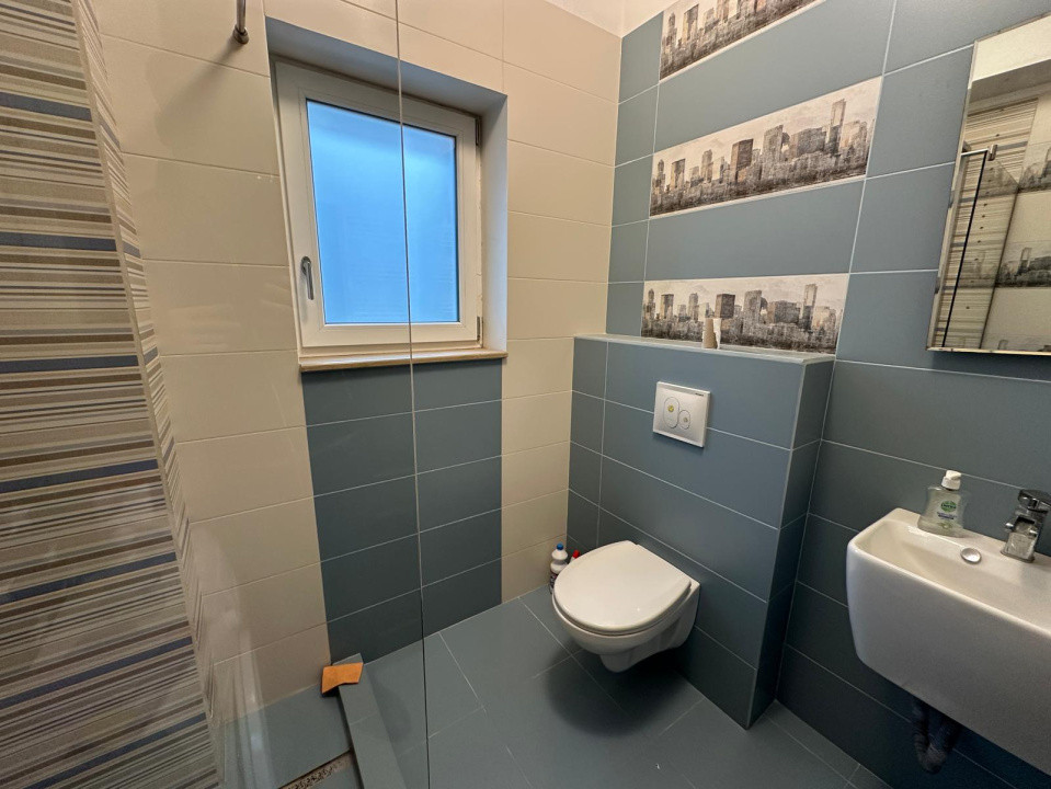 Apartament 3 camere, 90 mp, cartier centru, zona Biserica Sfintii Apostoli