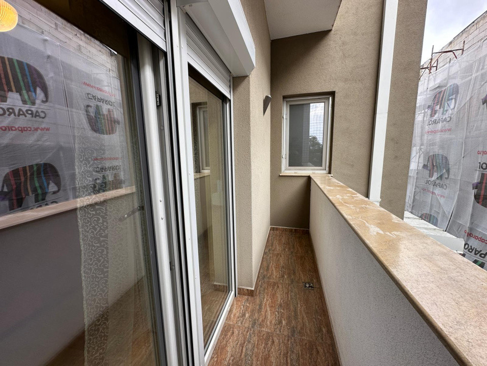 Apartament 3 camere, 90 mp, cartier centru, zona Biserica Sfintii Apostoli