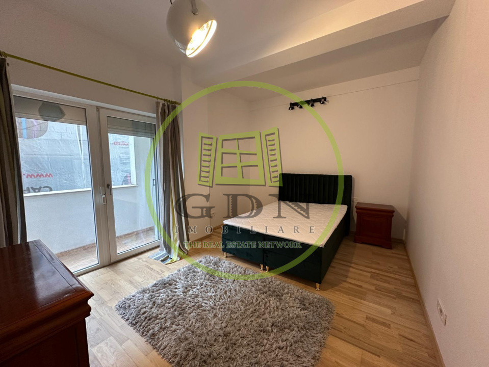 Apartament 3 camere, 90 mp, cartier centru, zona Biserica Sfintii Apostoli
