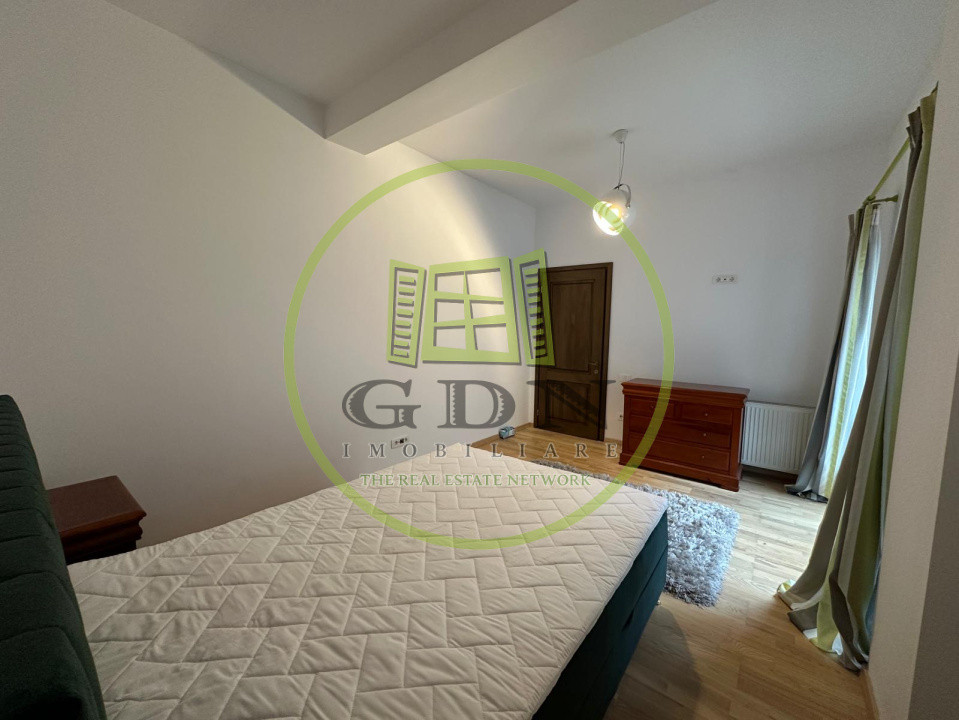 Apartament 3 camere, 90 mp, cartier centru, zona Biserica Sfintii Apostoli