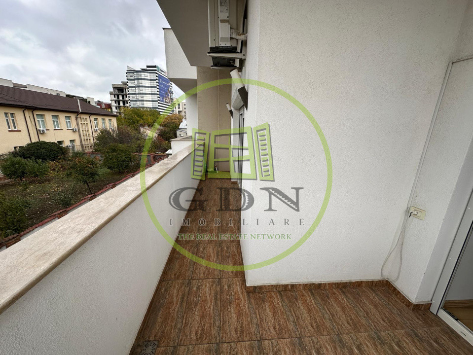 Apartament 3 camere, 90 mp, cartier centru, zona Biserica Sfintii Apostoli