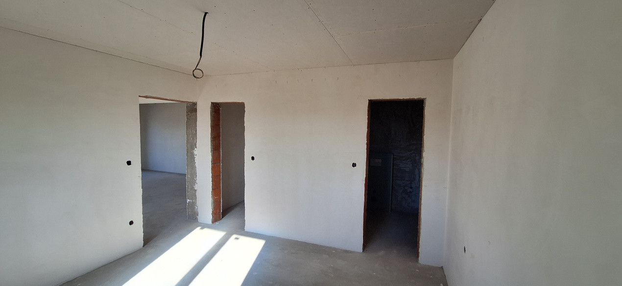 Casă individuală de vânzare, semifinisată, Sântandrei