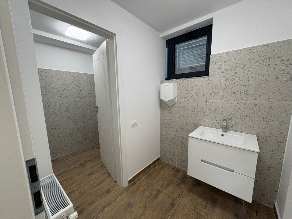 Cabinete Medicale, 225 mp, Cartier 1 Mai, Zona Medicina Veche