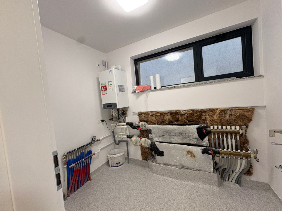 Cabinete Medicale, 225 mp, Cartier 1 Mai, Zona Medicina Veche