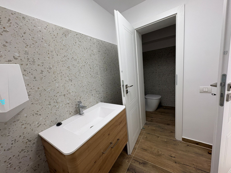 Cabinete Medicale, 225 mp, Cartier 1 Mai, Zona Medicina Veche