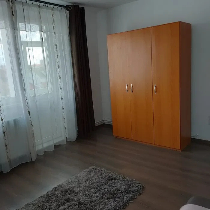 Apartament de inchiriat 2 camere | 50 mp | Zona Cedonia