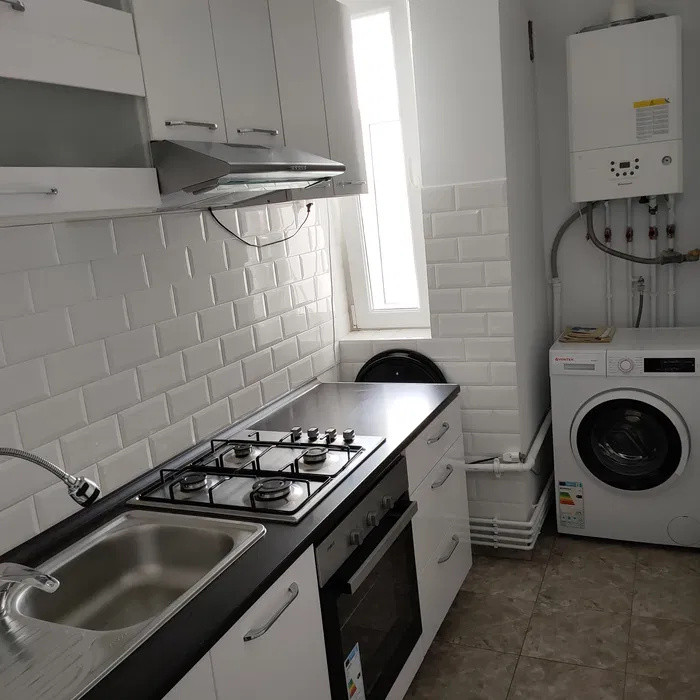 Apartament de inchiriat 2 camere | 50 mp | Zona Cedonia