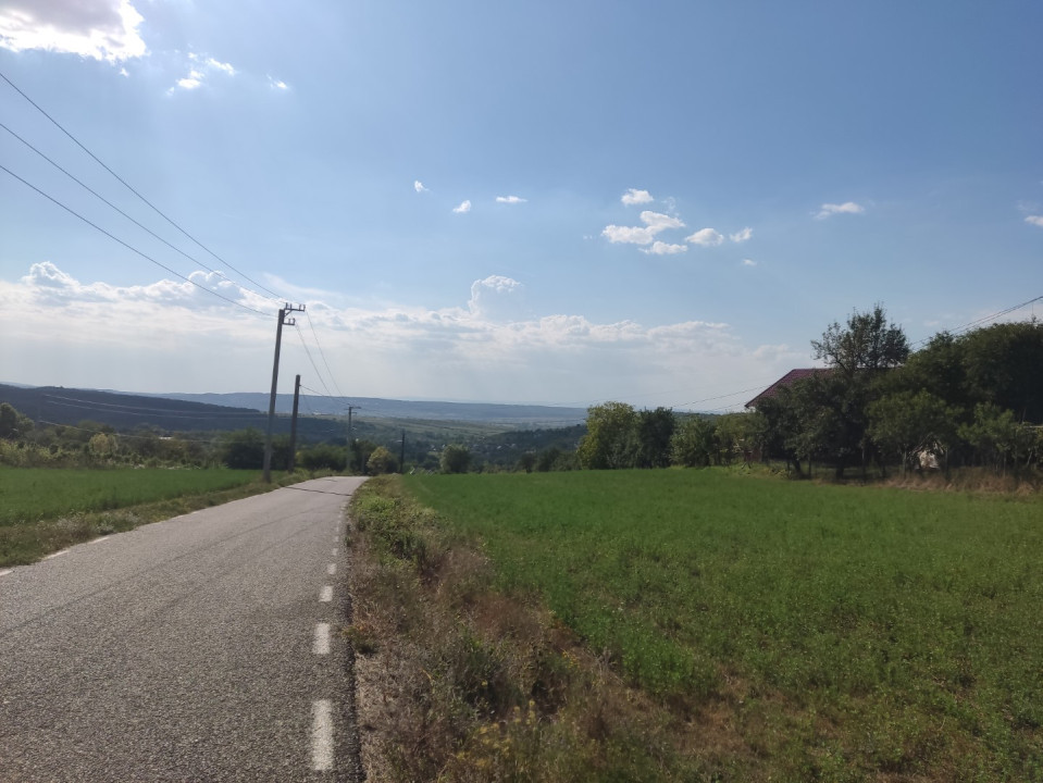 De vânzare - teren intravilan la 18 km de Baia Mare, Maramureș