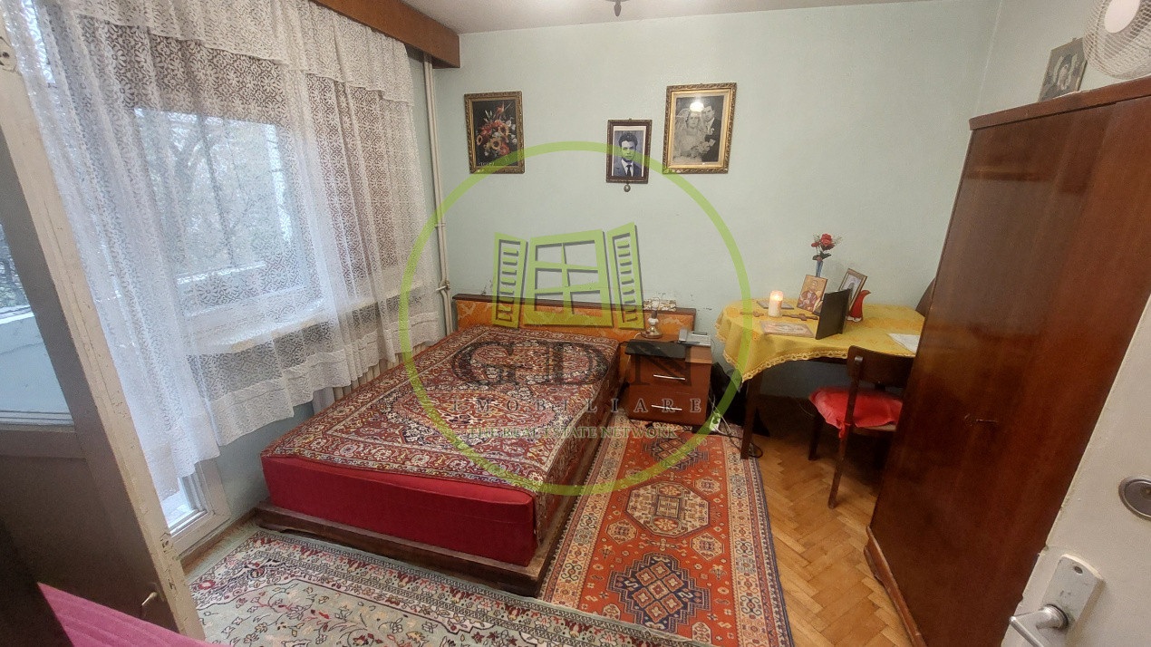 Apartament trei camere semidecomandat, etajul 3, Brazda zona Simplon